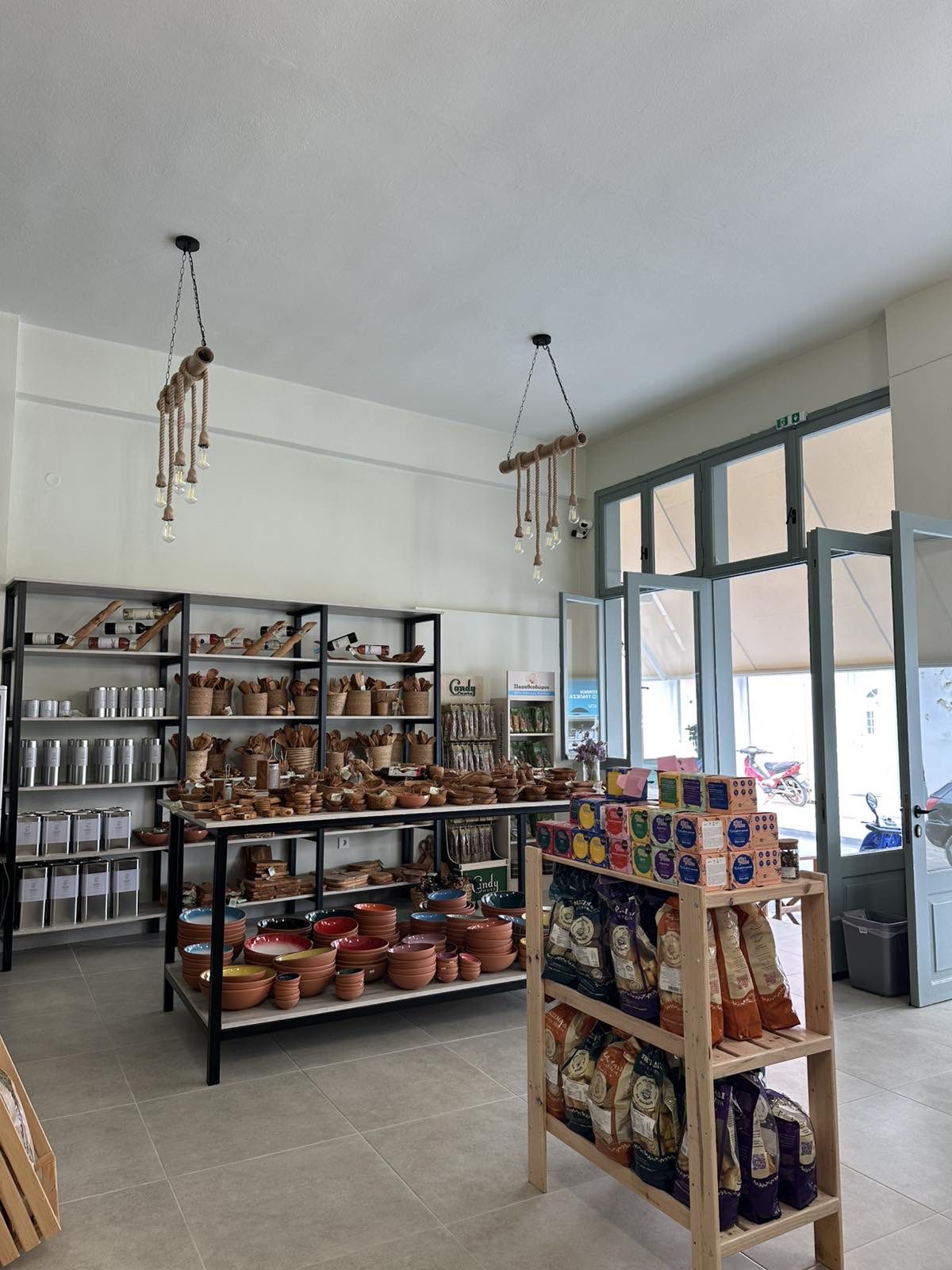 amalthia shop παραδοσιακα προιοντα κρασια